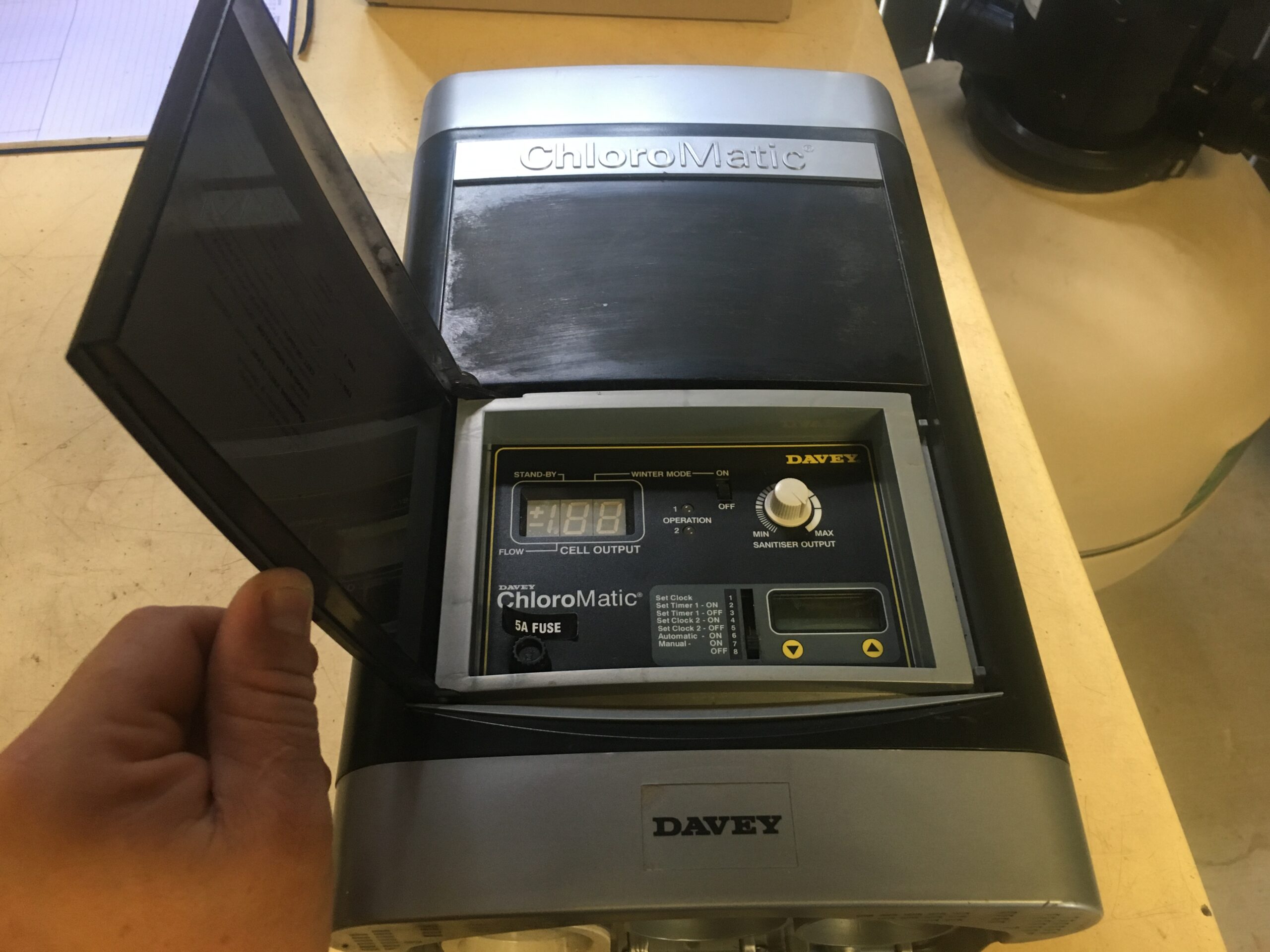 Davey Chloromatic Chlorinator – Reconditioned 12 month warranty - Image 2